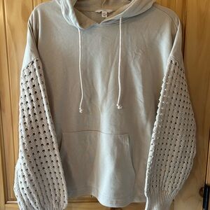Time and Tru Light Gray Hoodie with Textured Sleeves